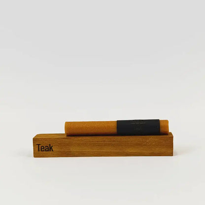Produktfoto des wax filler in Farbton Teak – natürliche Lösung zur Reparatur und Ausbesserung von mittelbraunen Holzoberflächen